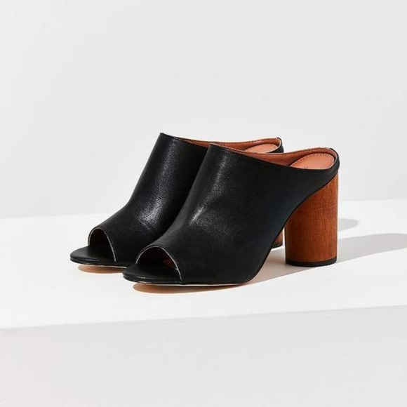 Urban Outfitters Shoes - Urban Outfitters mules